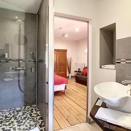 Logis Restaurant Des Corbieres Hotel 2*