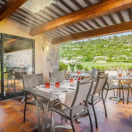 Hotel Logis Restaurant Des Corbieres