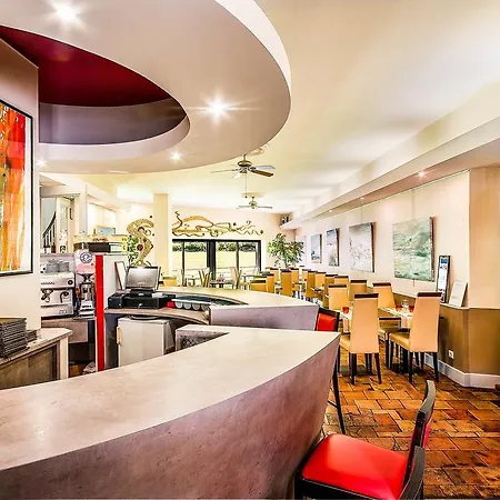 Logis Restaurant Des Corbieres Hotel