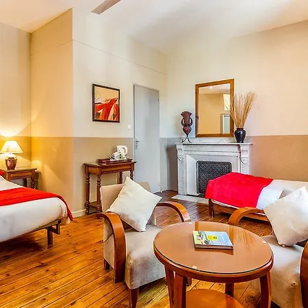 Logis Restaurant Des Corbieres Hotel Lagrasse