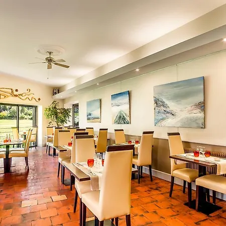 Logis Restaurant Des Corbieres 2*
