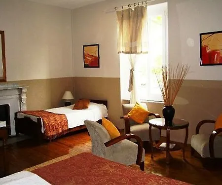 Logis Restaurant Des Corbieres Hotel 2*