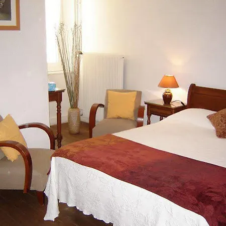 Hotel Logis Restaurant Des Corbieres 2*